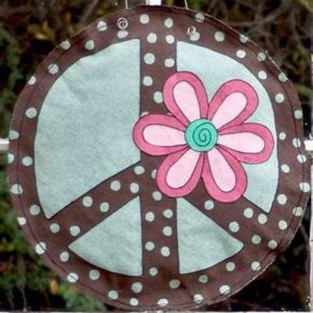 NEW 20” Adorable Peace Burlap Decoration